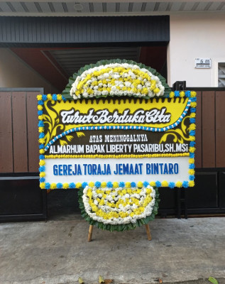 Papan Bunga Duka di Labetawi